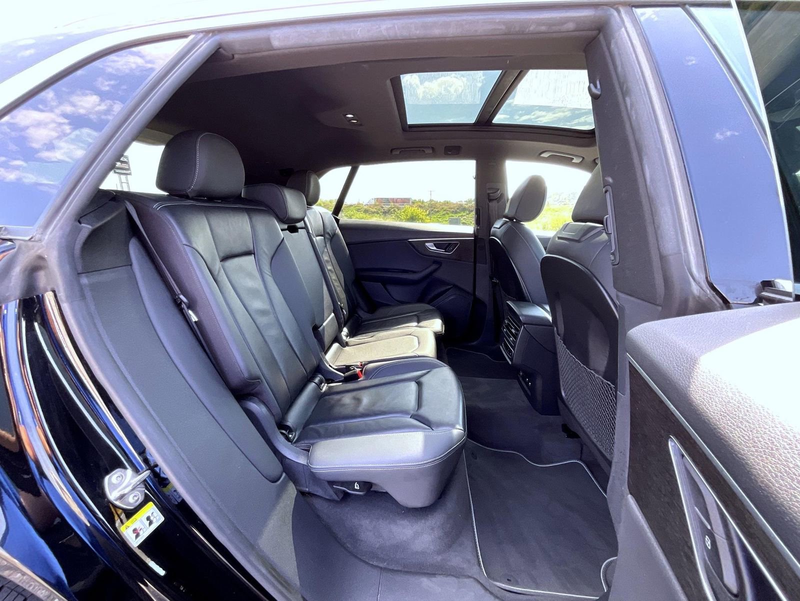 Used 2019 Audi Q8 Premium image 18