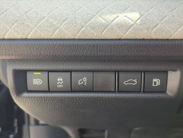 Used 2026 Toyota Camry XLE FWD image 13