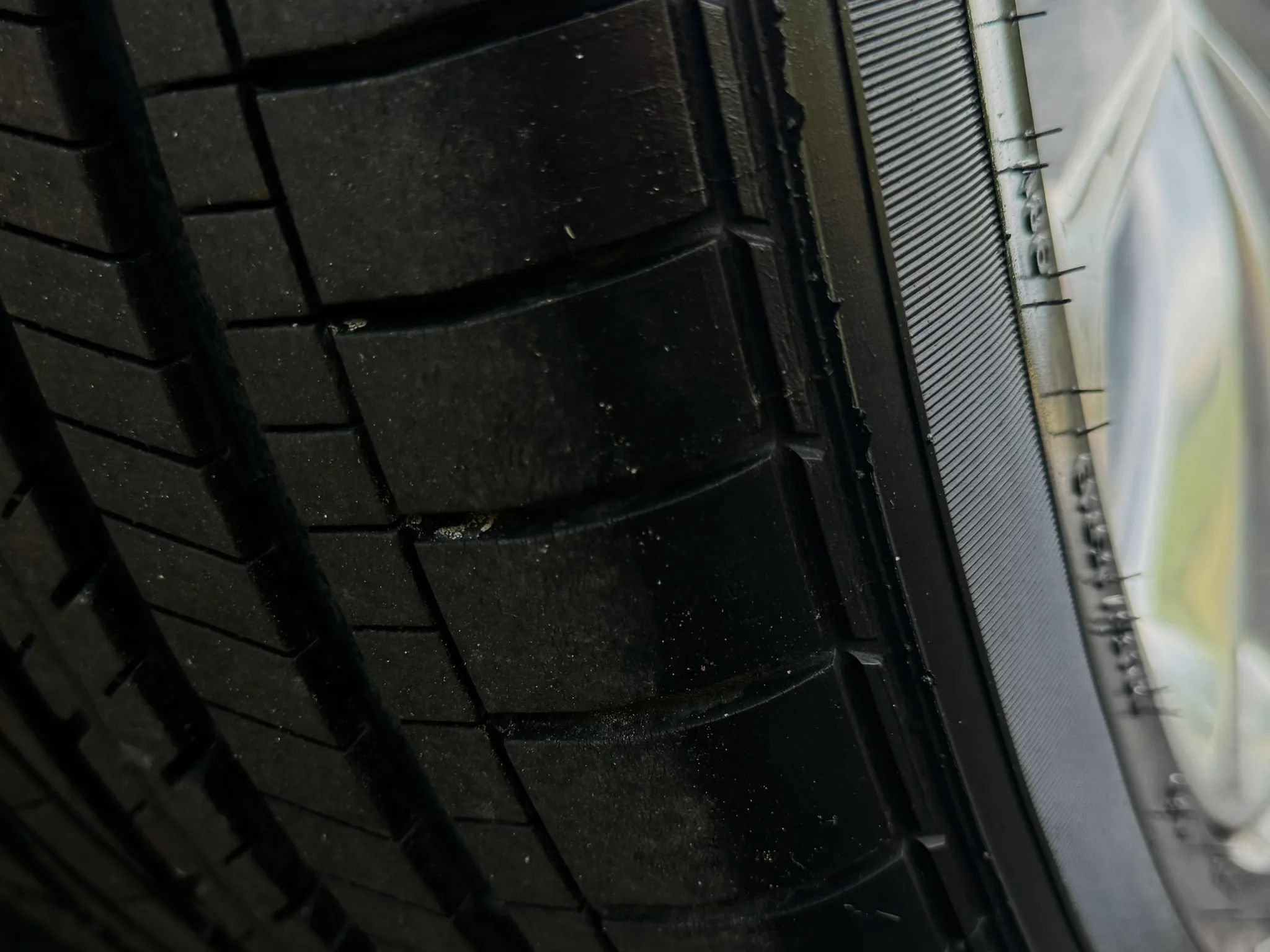 Used 2013 Cadillac XTS Premium FWD image 47