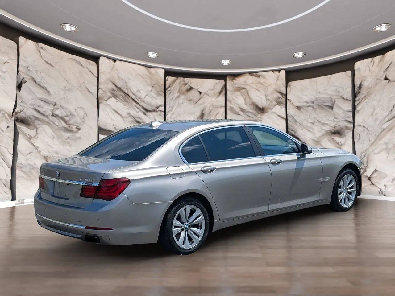 Used 2013 BMW 740Li xDrive AWD/4WD image 11
