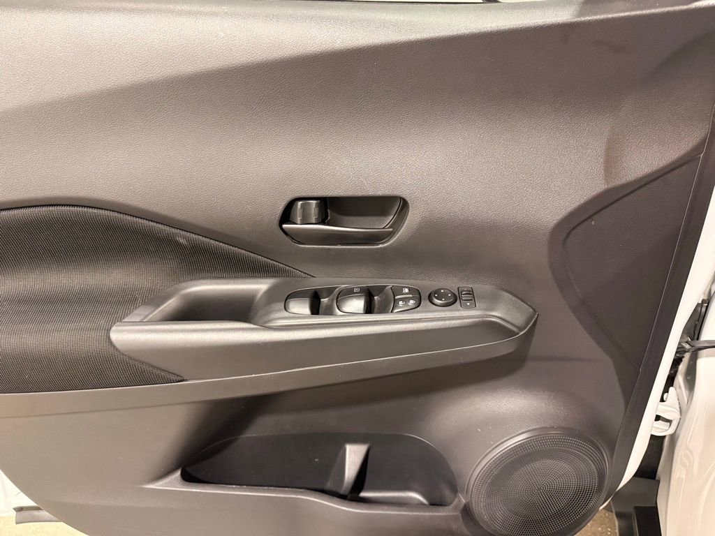 Used 2023 Nissan Kicks S image 12