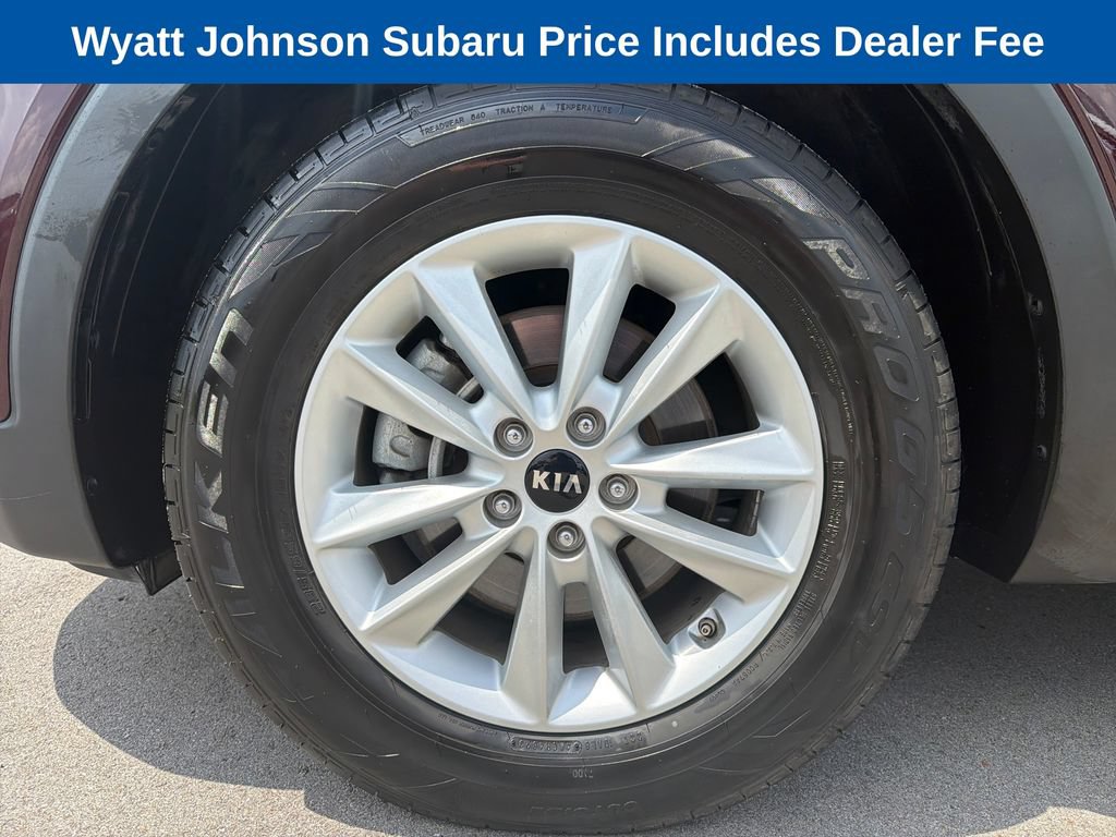 Used 2019 Kia Sorento AWD image 2