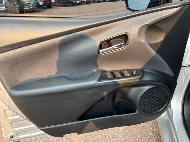 Used 2017 Toyota Prius Four w/ Advanced Technology Package FWD image 8