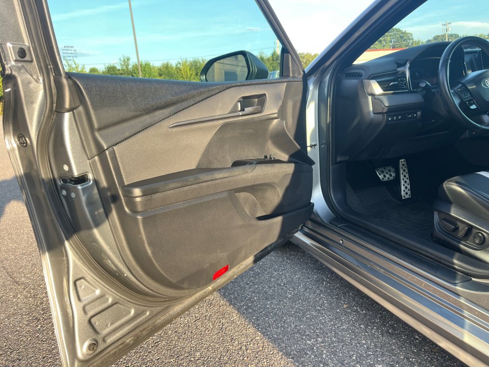 Used 2026 Toyota Camry SE FWD image 33