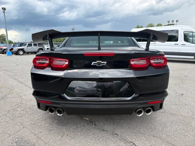 Used 2022 Chevrolet Camaro LT w/ Technology Package RWD image 12