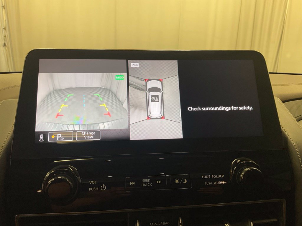Used 2021 Nissan Armada Platinum w/ Captain's Chairs Package RWD image 8