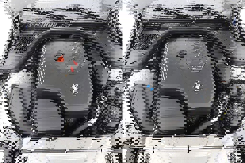 Used 2024 BMW 330i xDrive Sedan w/ Convenience Package image 31