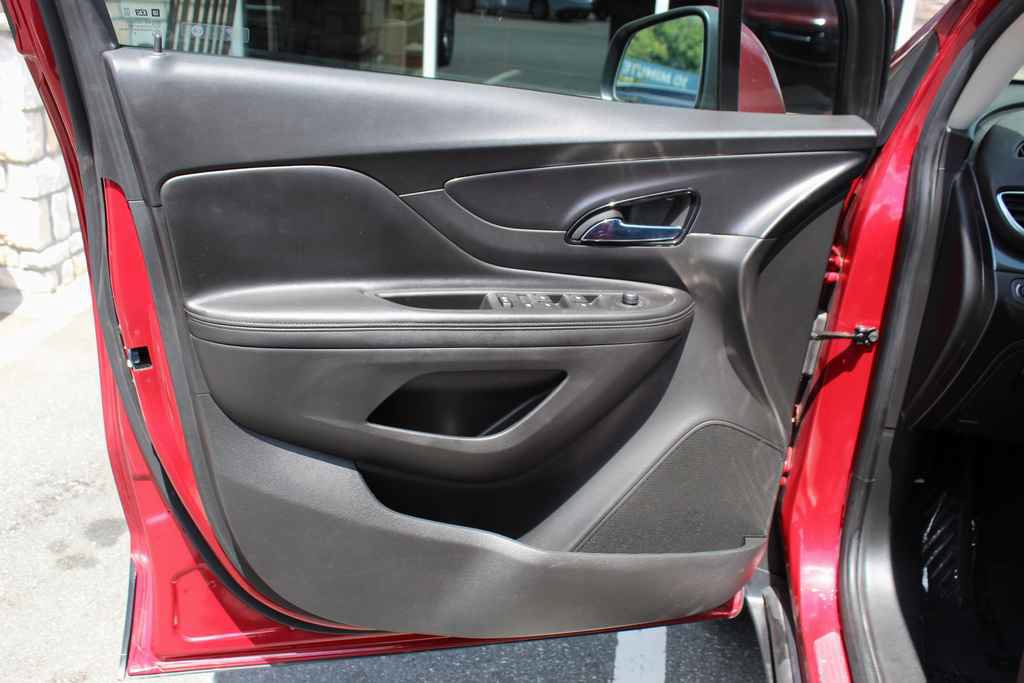Used 2019 Buick Encore Preferred AWD/4WD image 11