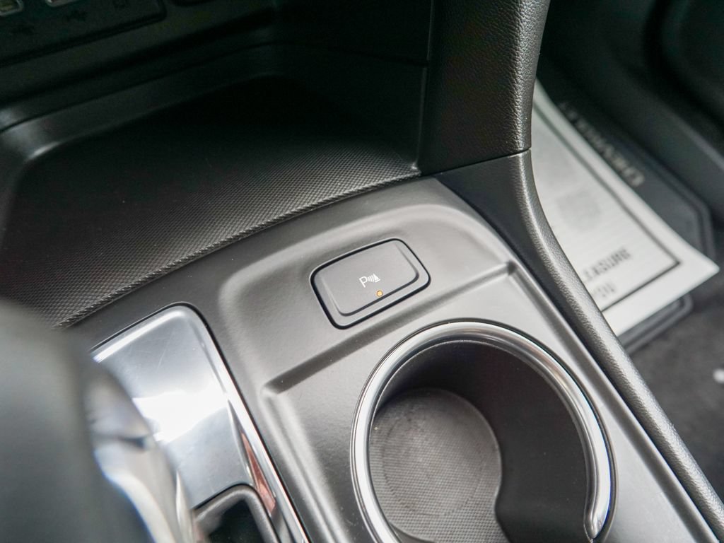 Used 2024 Chevrolet Equinox LT FWD image 27