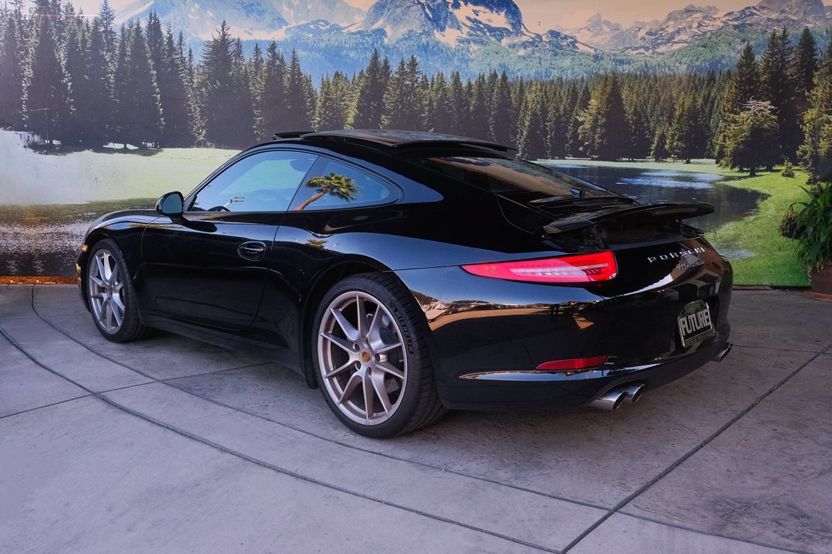 Used 2013 Porsche 911 Carrera RWD image 4