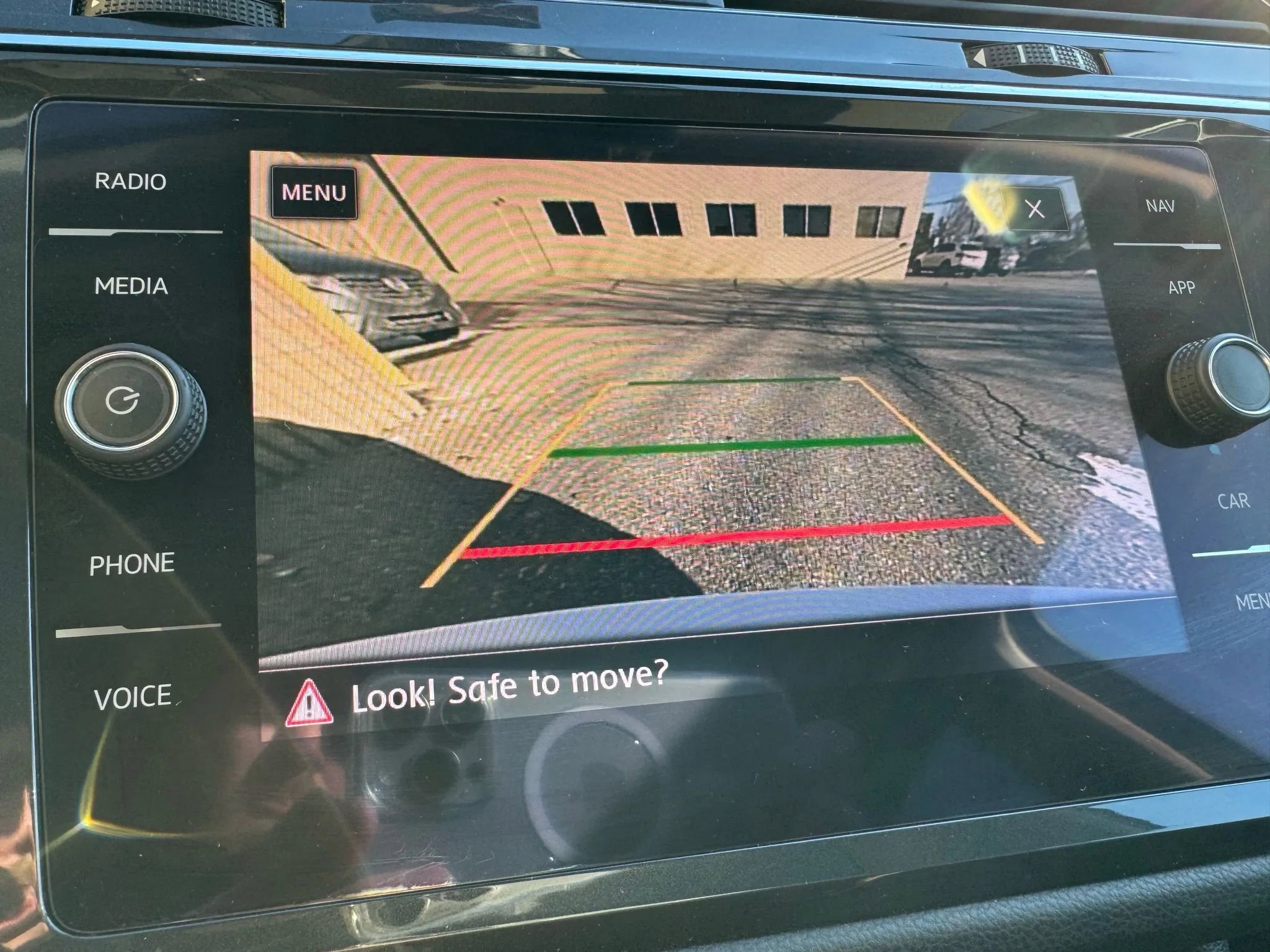 Used 2019 Volkswagen Tiguan SEL Premium w/ 3rd Row Seat Package image 20