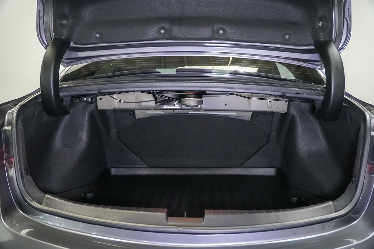 Used 2019 Acura ILX FWD image 21