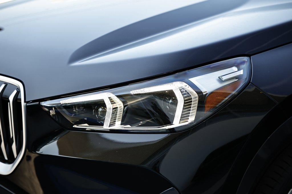 Used 2025 BMW X1 xDrive28i w/ Technology Package image 13