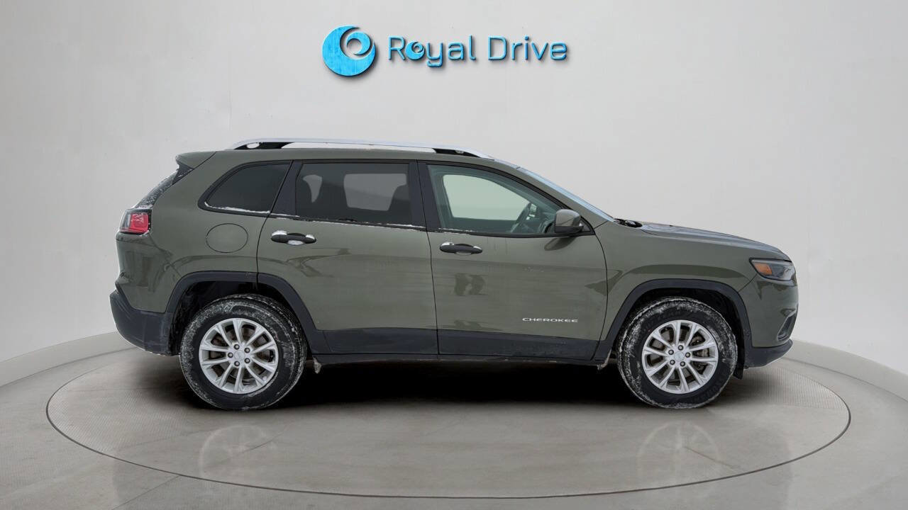 Used 2020 Jeep Cherokee Latitude image 7