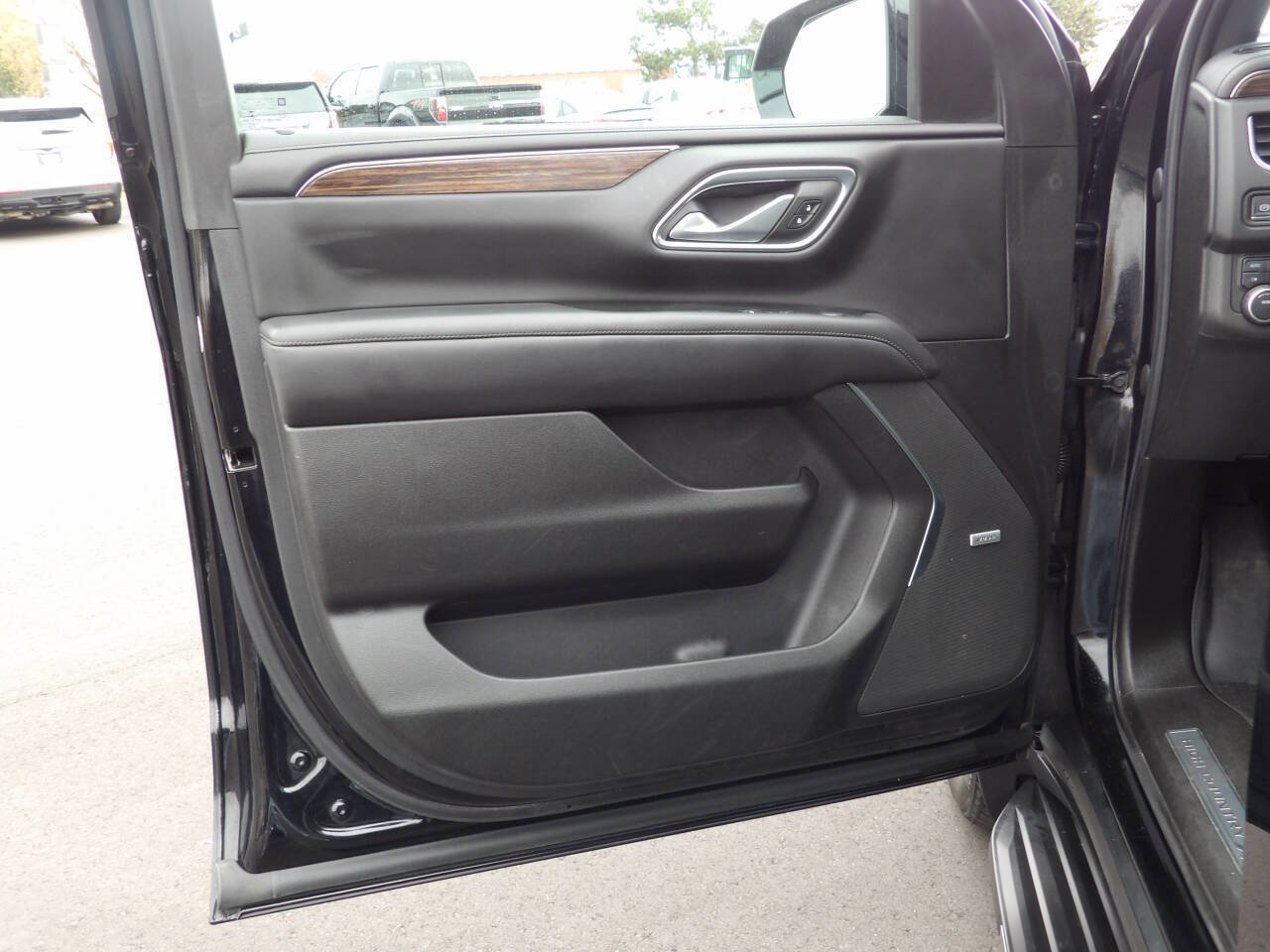 Used 2021 Chevrolet Suburban High Country image 10