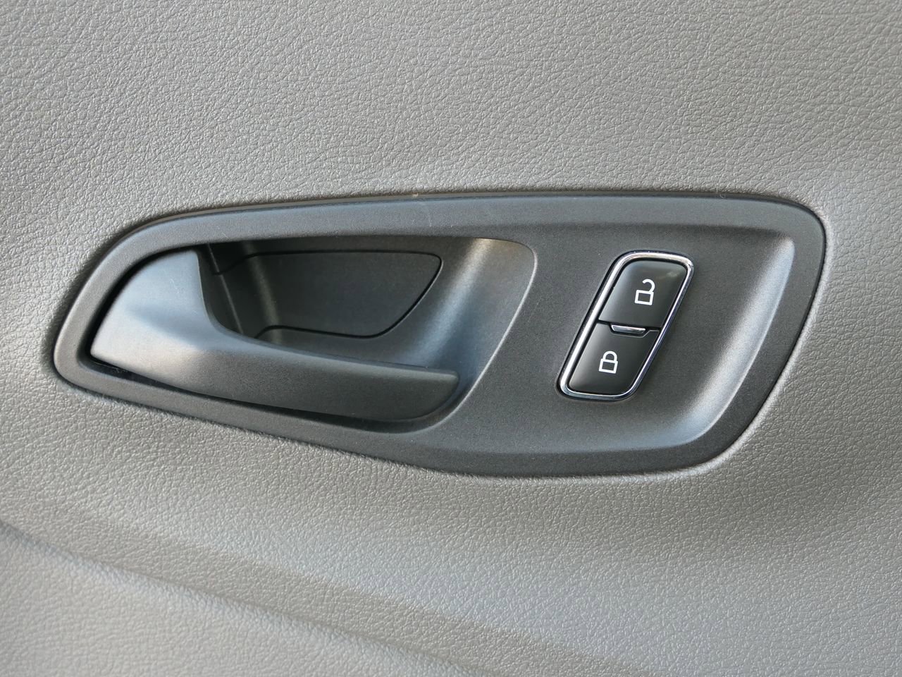 Used 2024 Ford Transit 350 XLT image 13