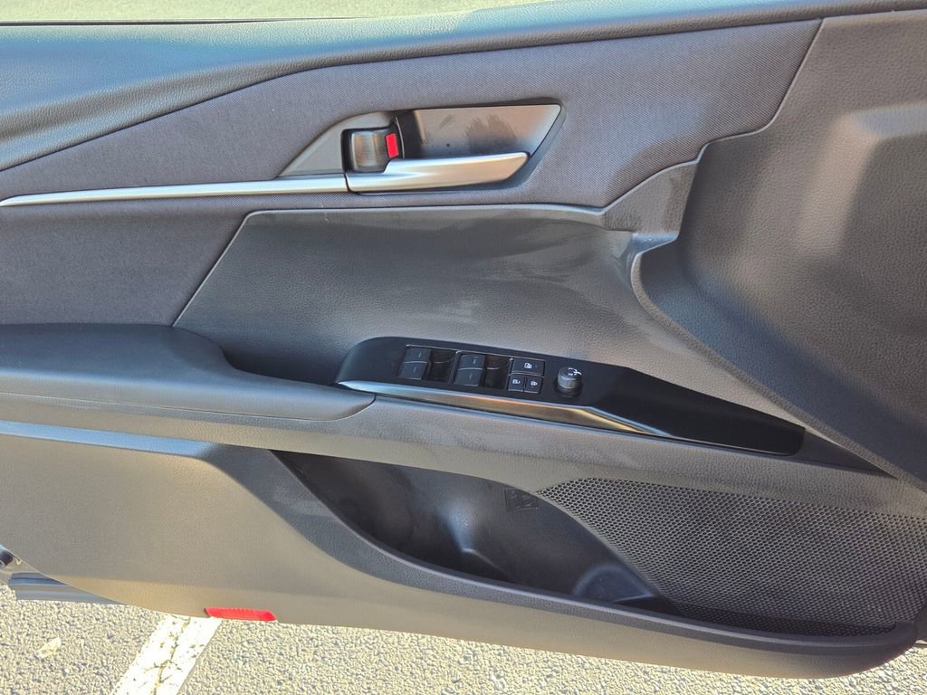 Used 2025 Toyota Camry LE FWD image 29