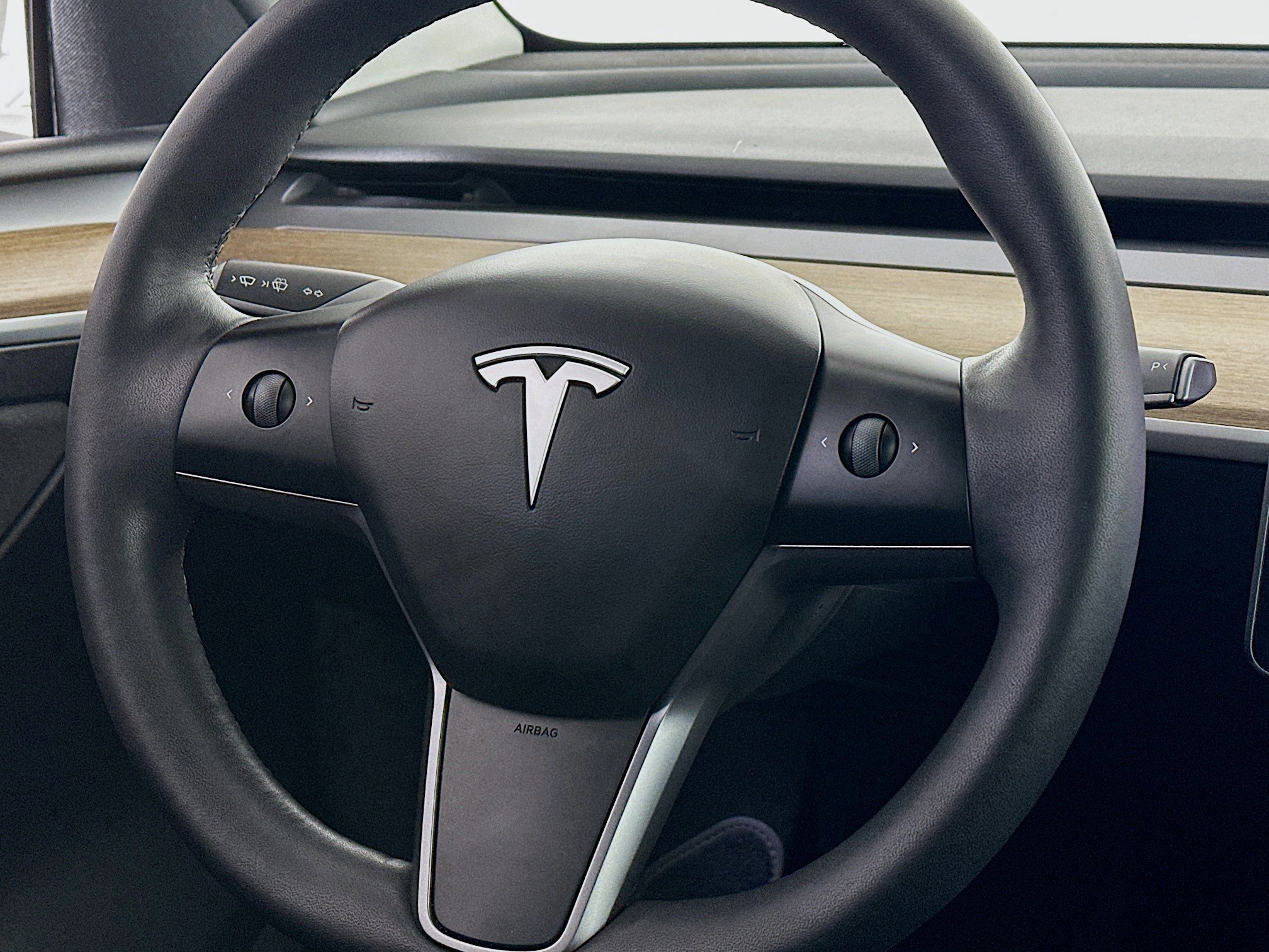 Used 2023 Tesla Model Y Performance image 8