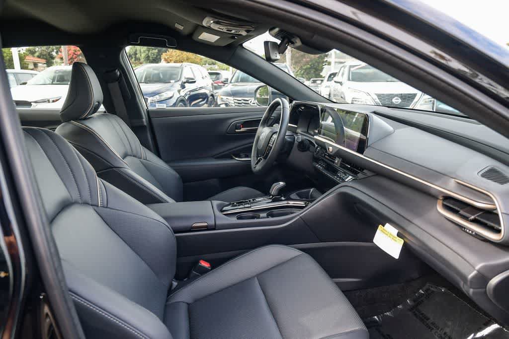 Used 2026 Toyota Crown AWD/4WD image 15