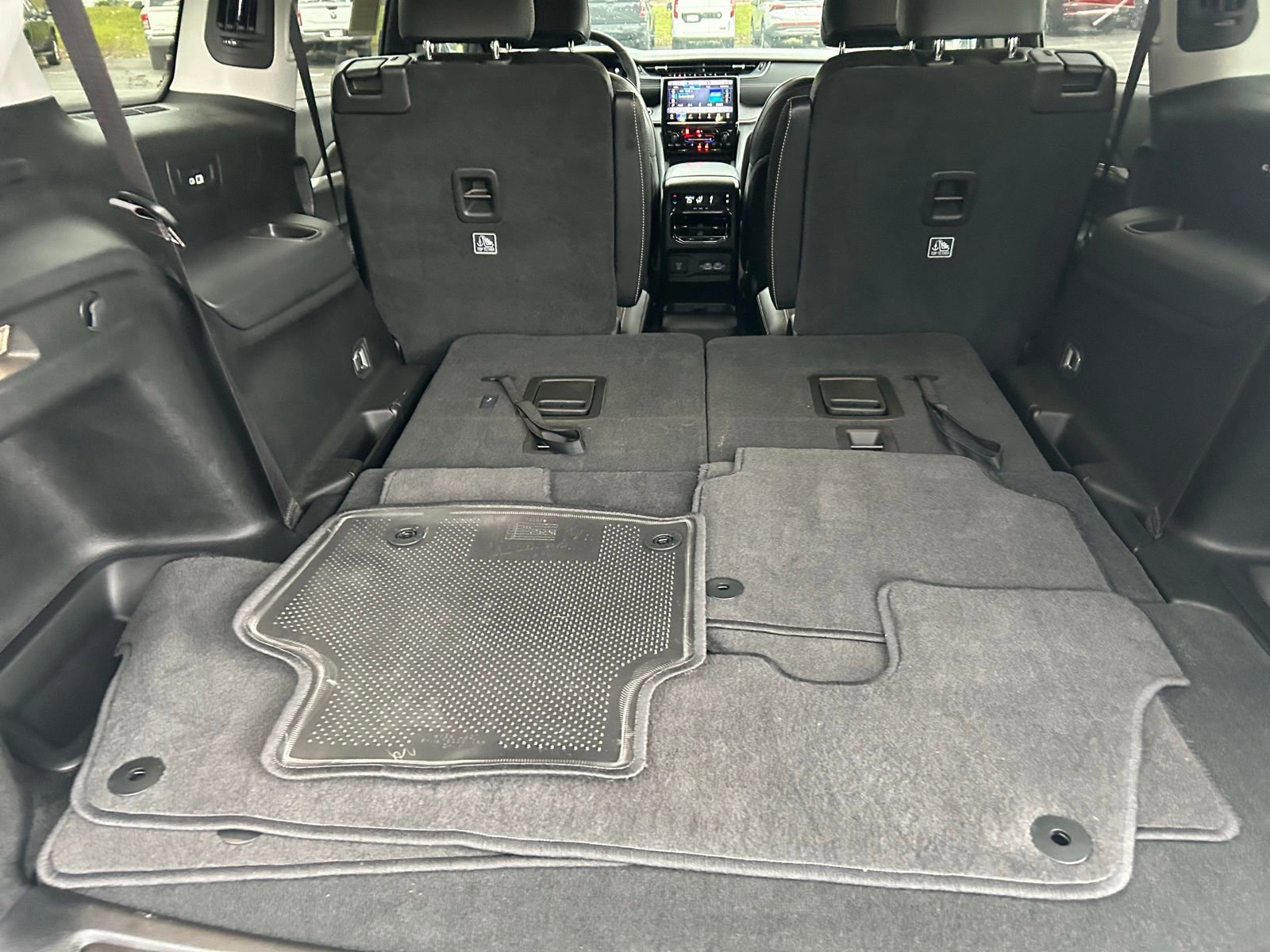 Certified 2023 Jeep Grand Cherokee L Limited image 28