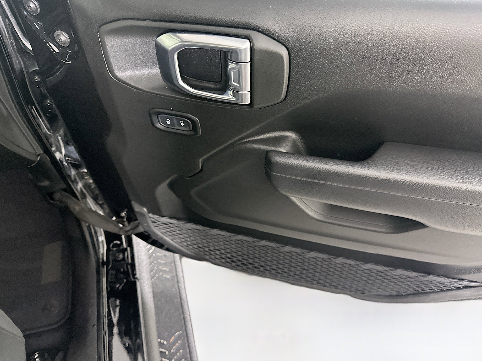 Used 2023 Jeep Wrangler Unlimited Rubicon 4xe image 29