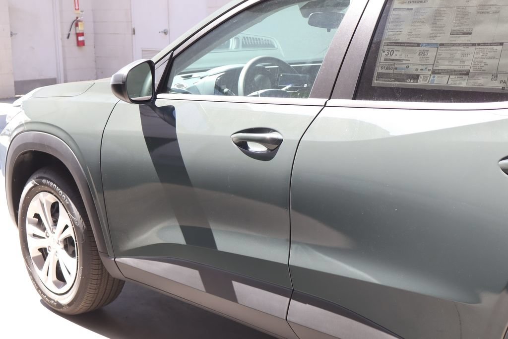 New 2026 Chevrolet Trax LS FWD image 14