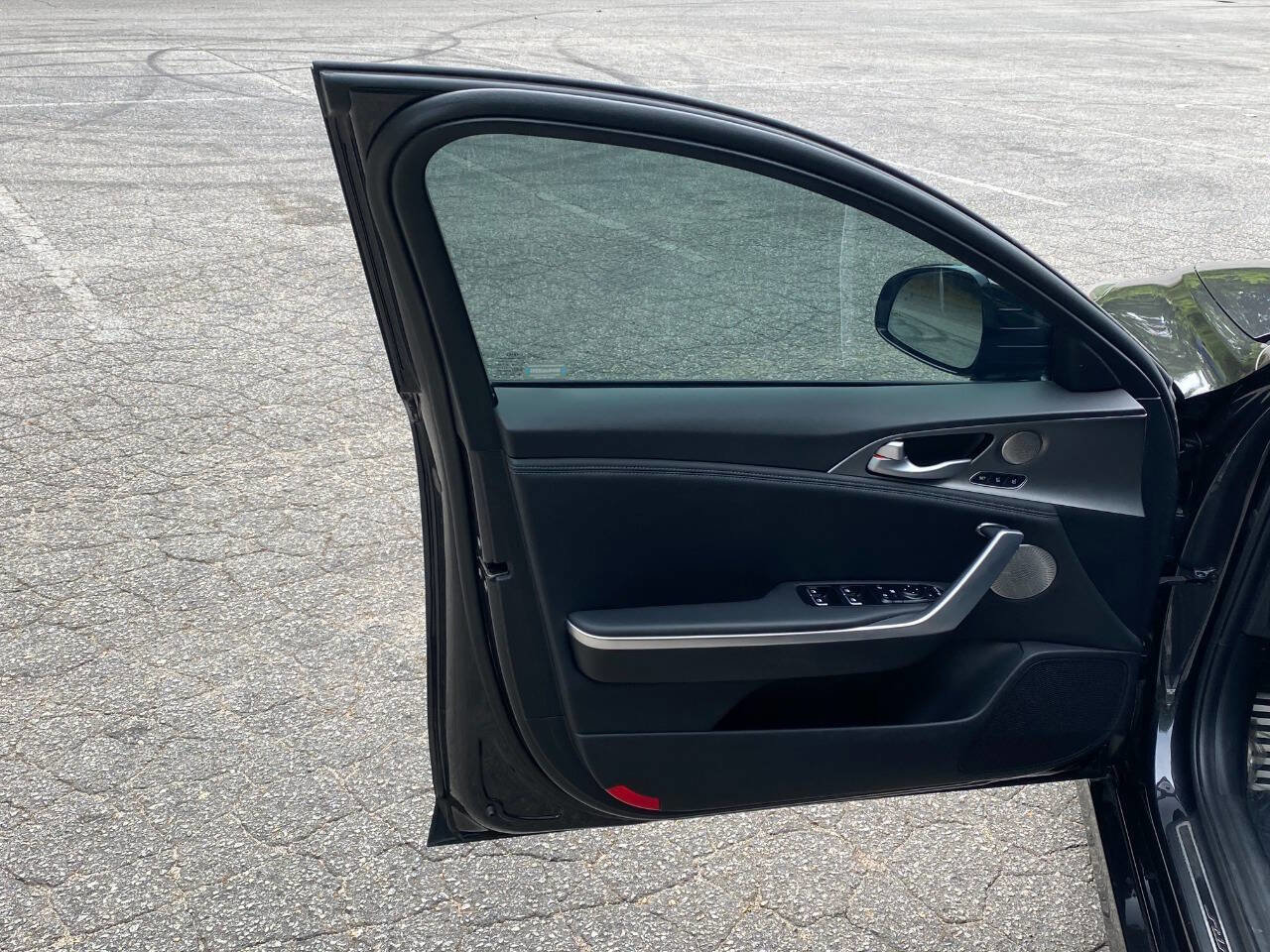 Used 2020 Kia Stinger GT1 AWD/4WD image 14