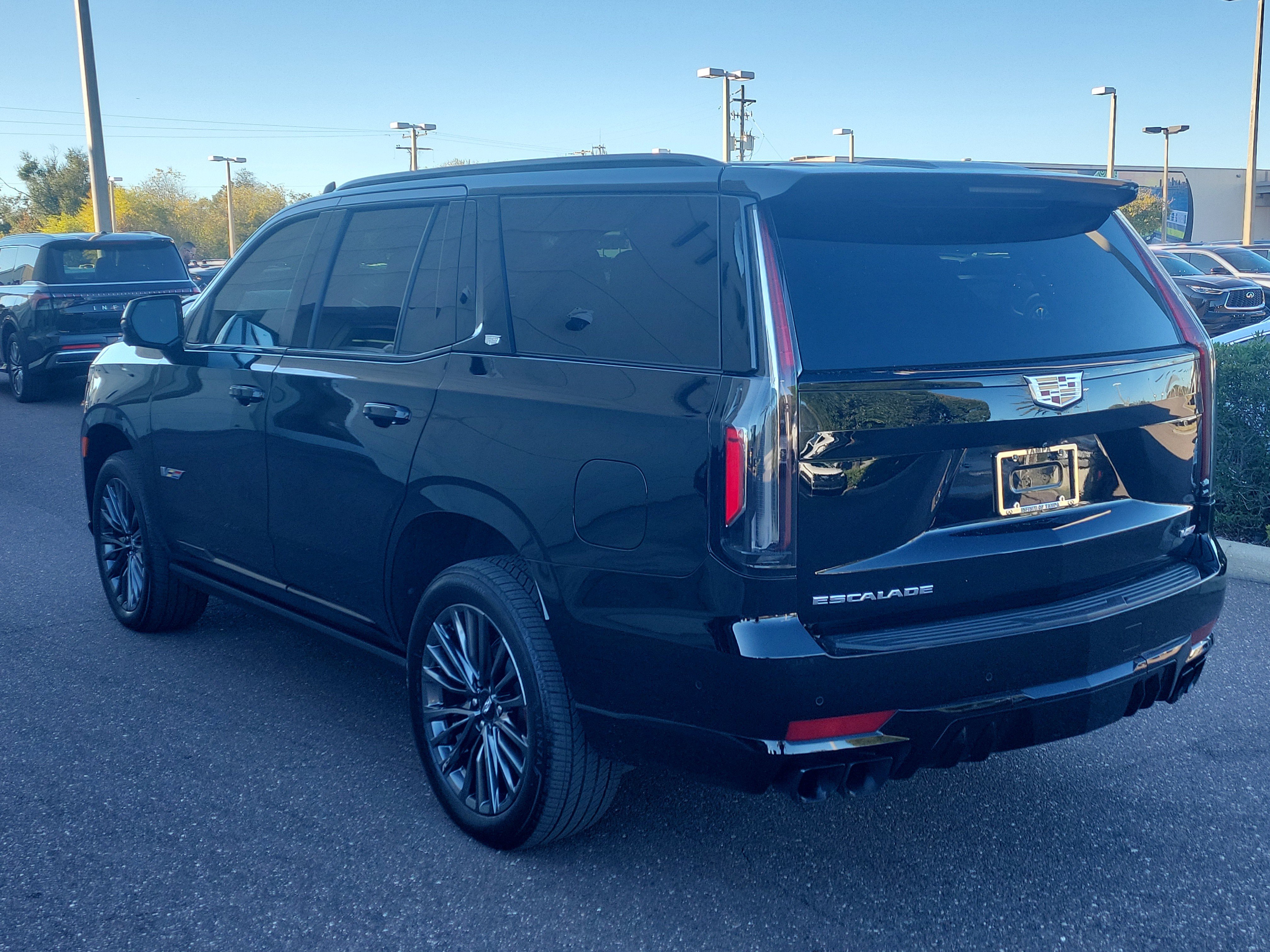 Used 2023 Cadillac Escalade V image 4