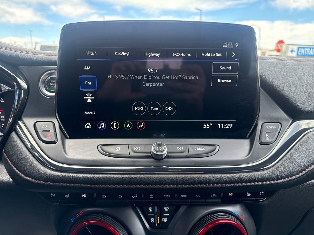 Used 2025 Chevrolet Blazer RS w/ Enhanced Convenience Package image 18