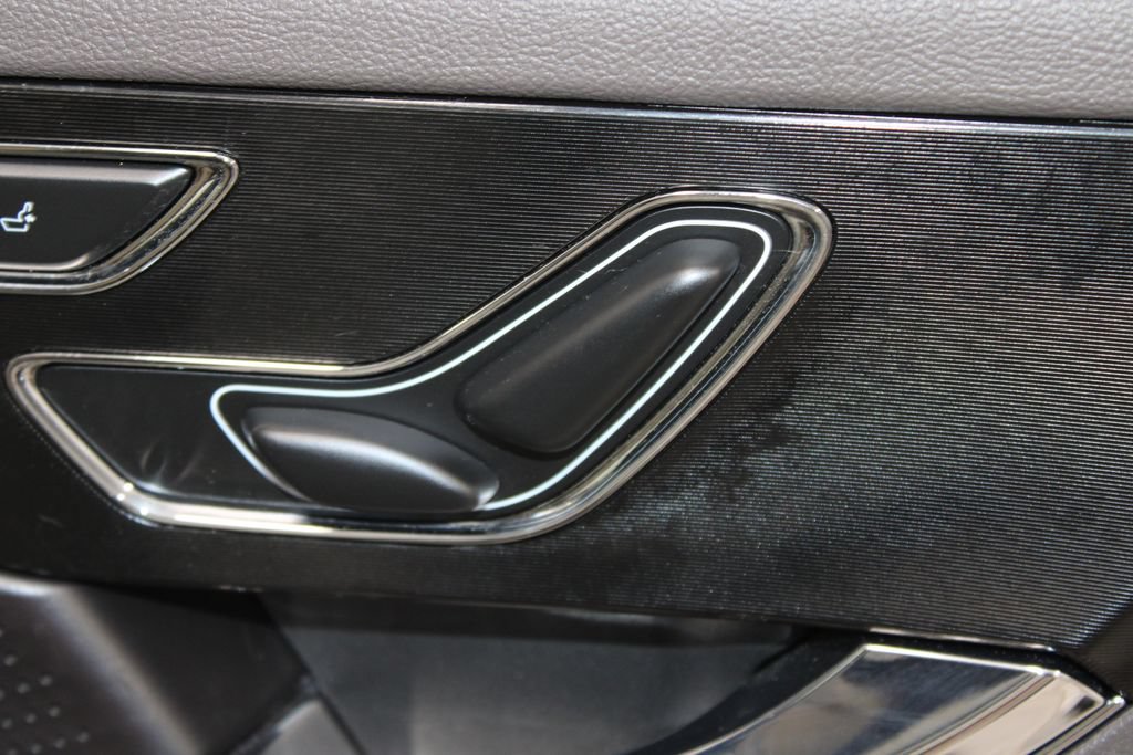 Used 2023 Lincoln Corsair FWD image 28