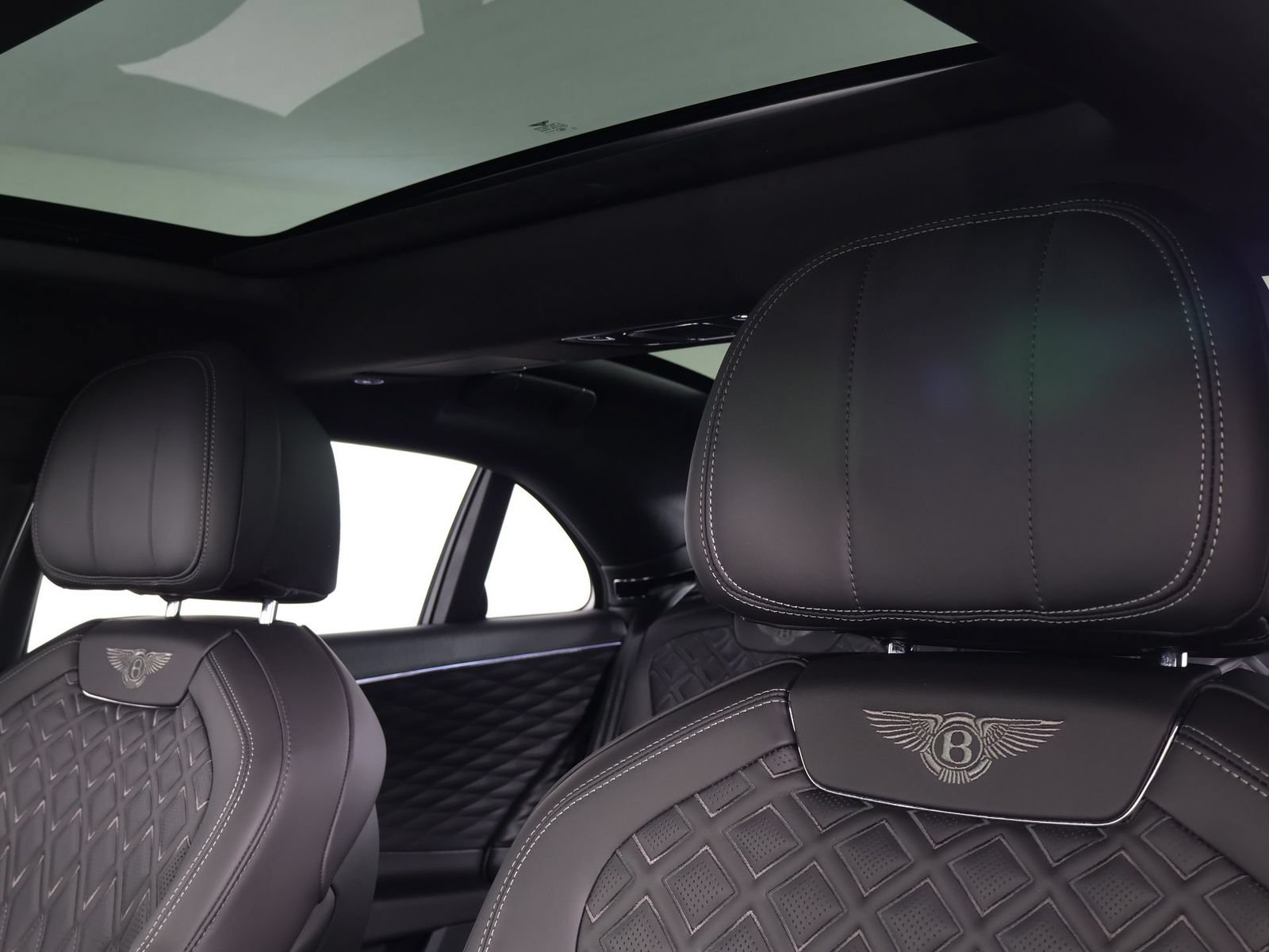 Certified 2020 Bentley Flying Spur W12 AWD/4WD image 24