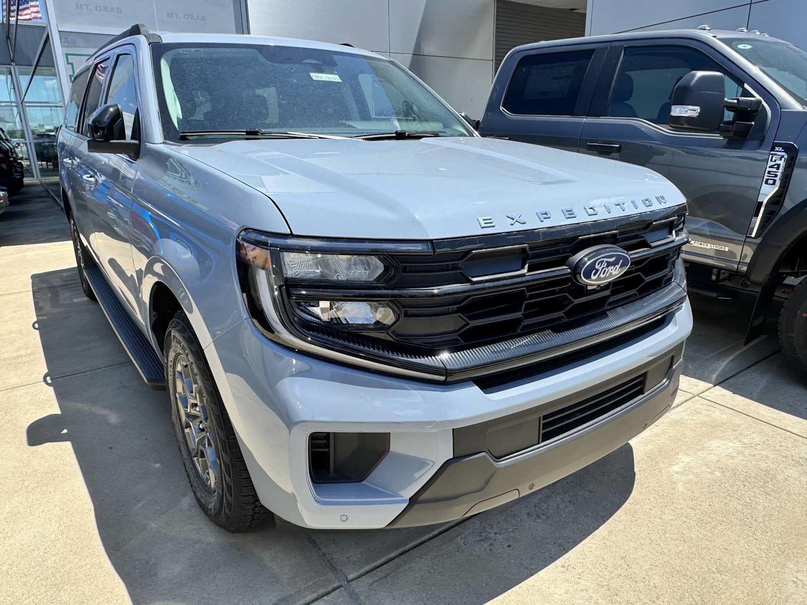 New 2026 Ford Expedition Max Active AWD/4WD image 2