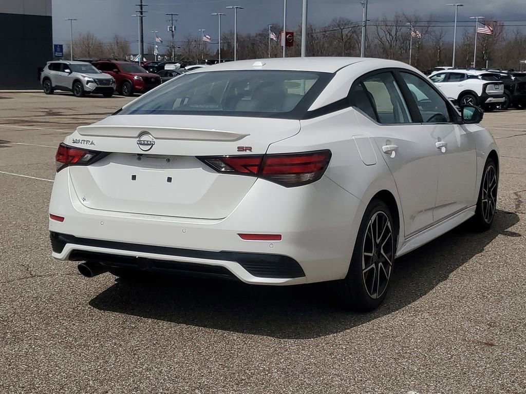 Used 2024 Nissan Sentra SR w/ SR Premium Package image 4