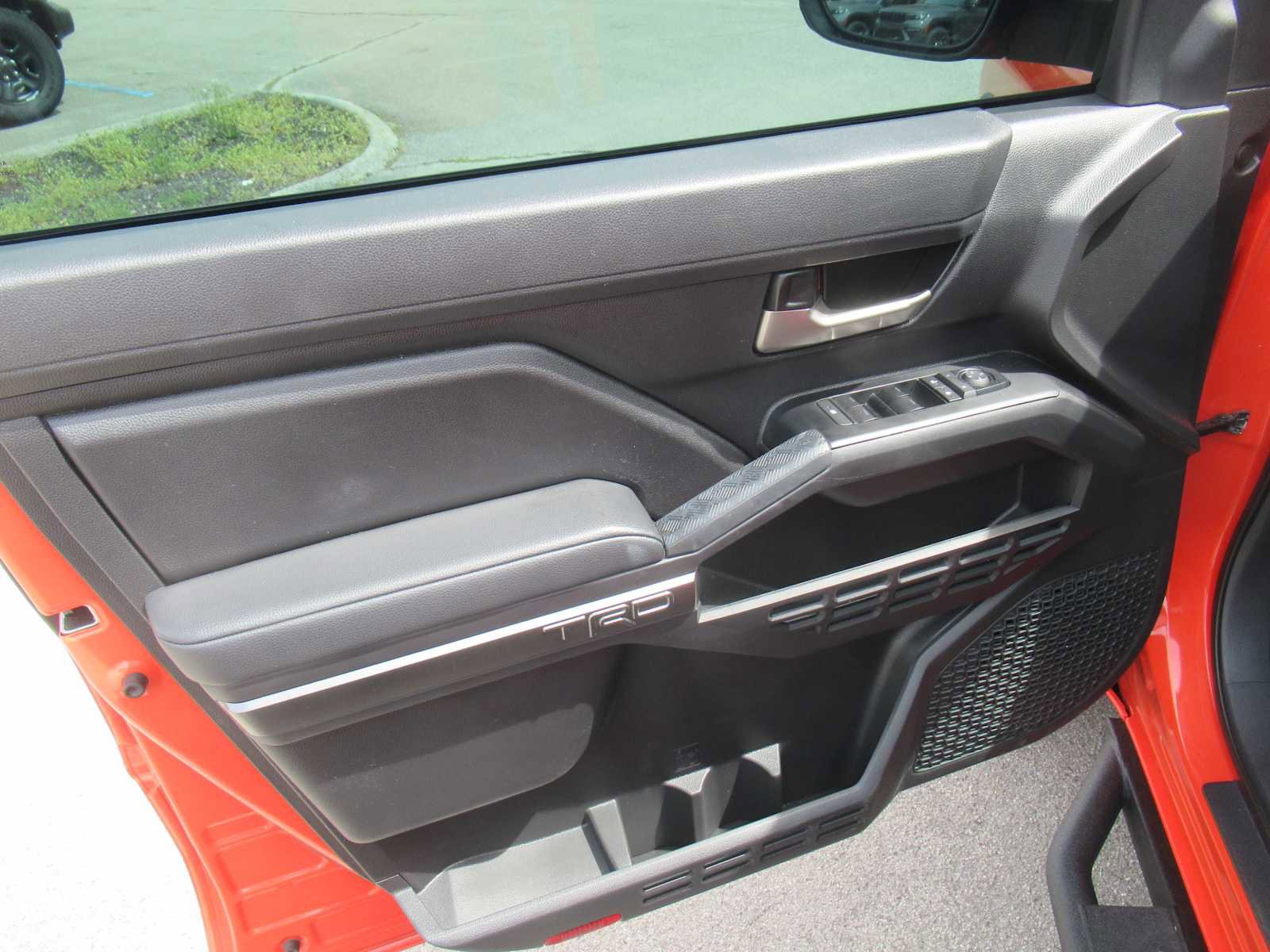 Used 2024 Toyota Tacoma TRD Off-Road image 14