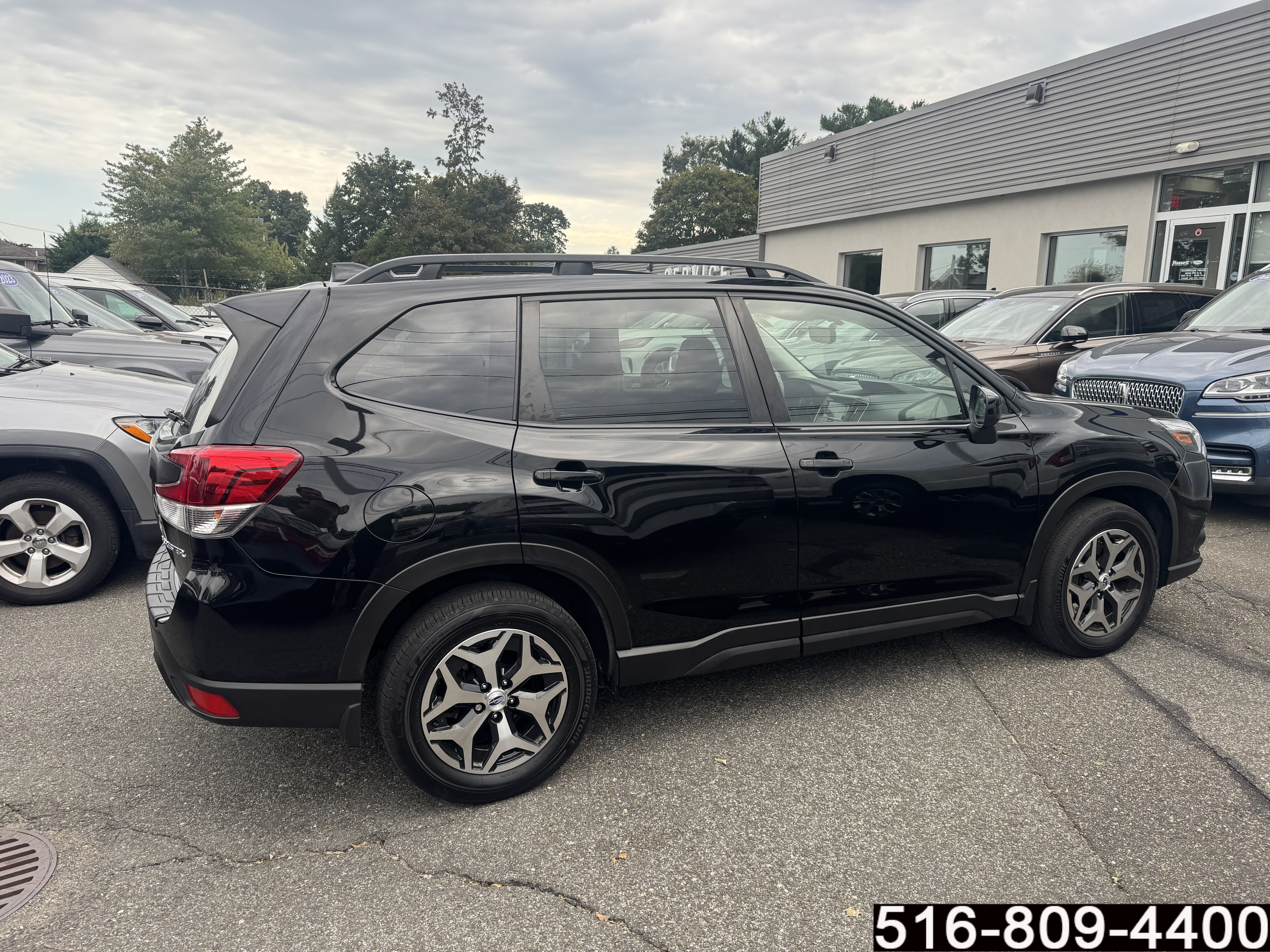 Used 2024 Subaru Forester Premium AWD/4WD image 4