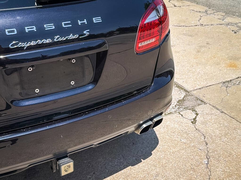 Used 2014 Porsche Cayenne Turbo S AWD/4WD image 15