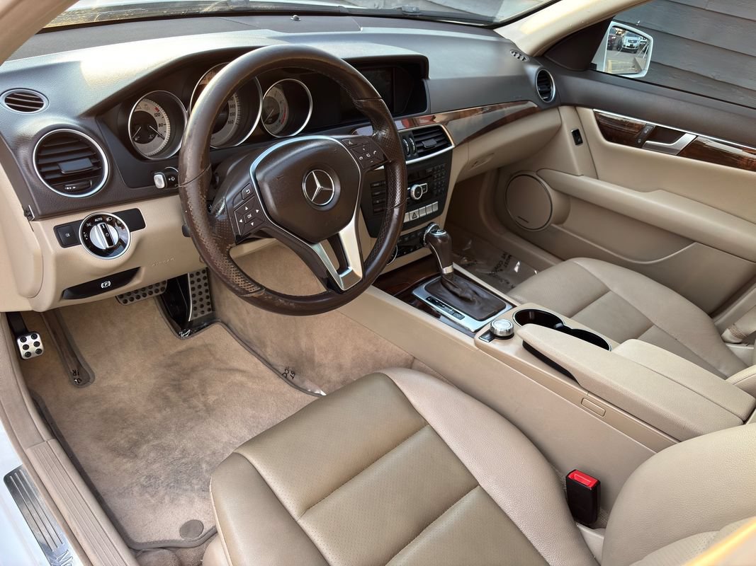 Used 2014 Mercedes-Benz C 250 Sedan image 16