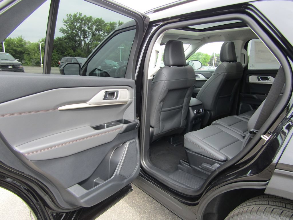 New 2026 Ford Explorer Active w/ Active Comfort Package AWD/4WD image 22