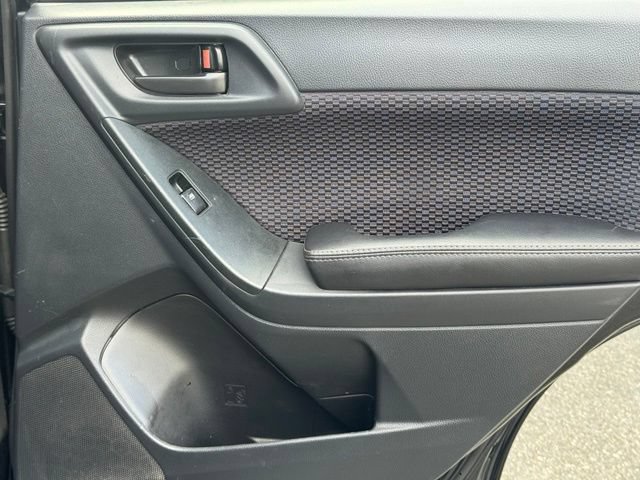 Used 2017 Subaru Forester 2.5i w/ Alloy Wheel Package AWD/4WD image 24