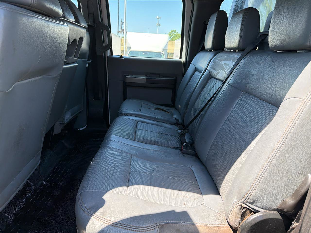 Used 2019 Ford F750 2WD Crew Cab Super Duty image 15