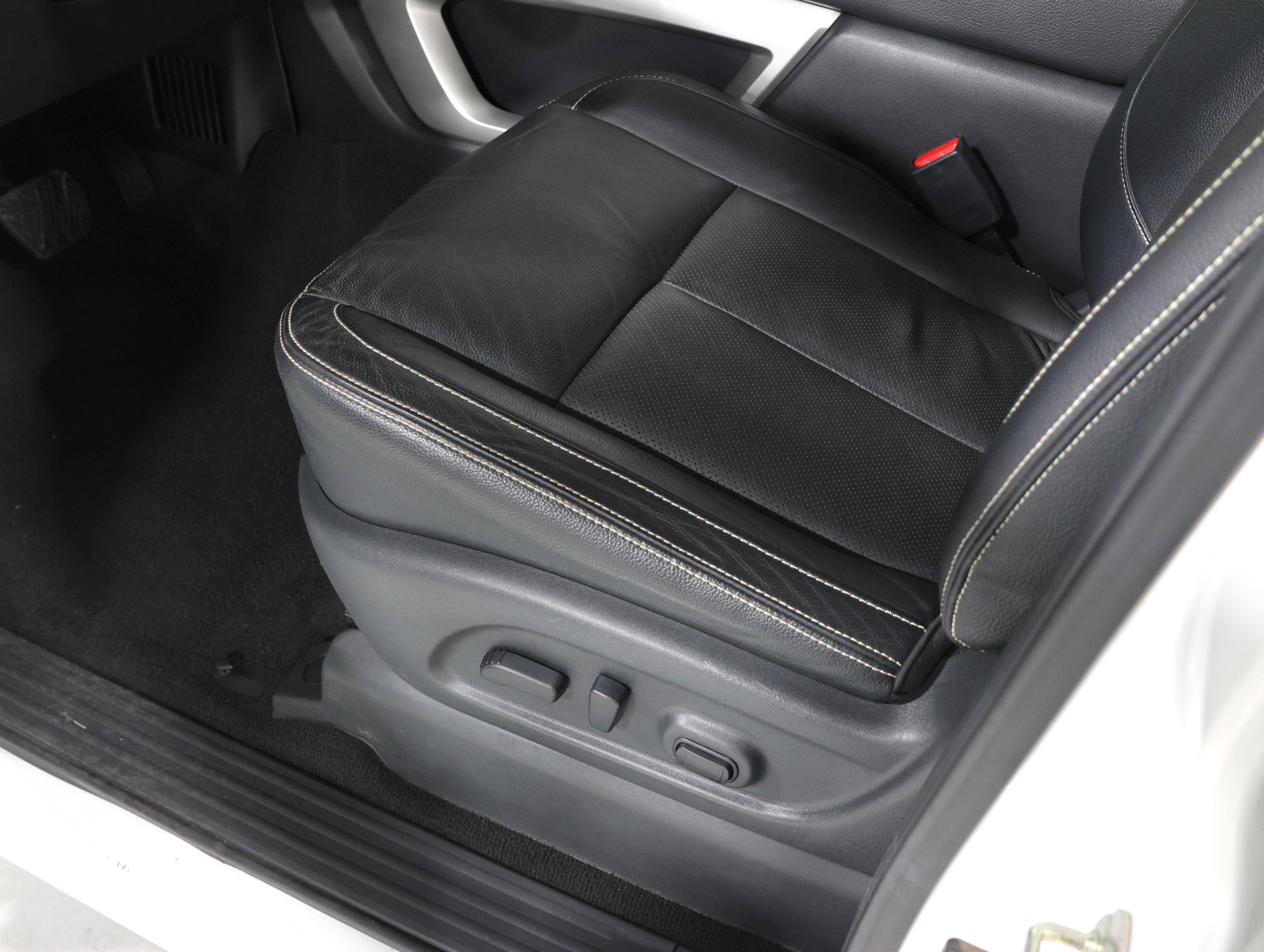 Used 2017 Nissan Titan PRO-4X w/ Pro-4x Convenience Package image 66