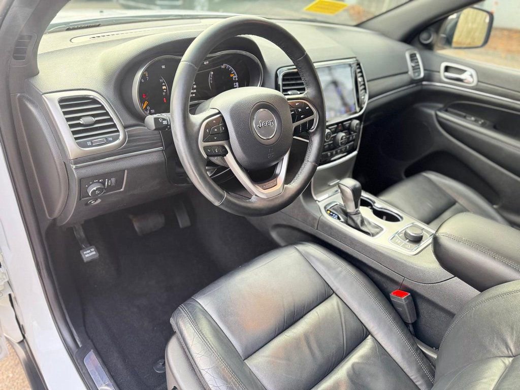 Used 2019 Jeep Grand Cherokee Limited image 14