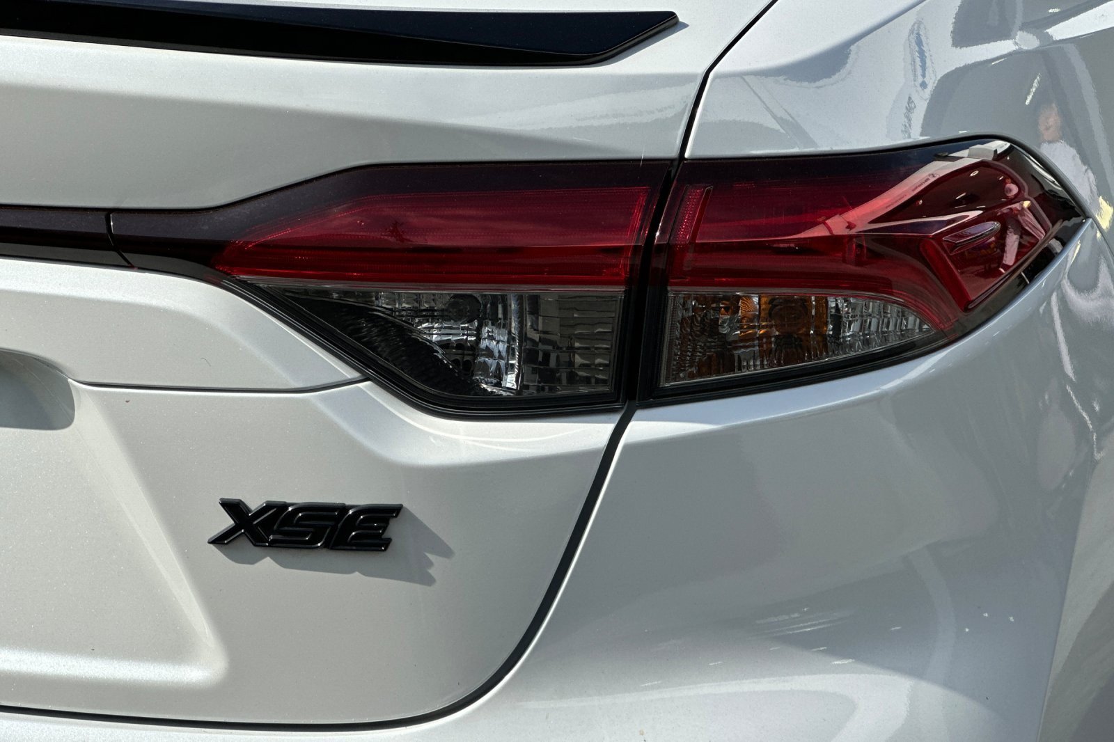 Used 2025 Toyota Corolla XSE FWD image 25