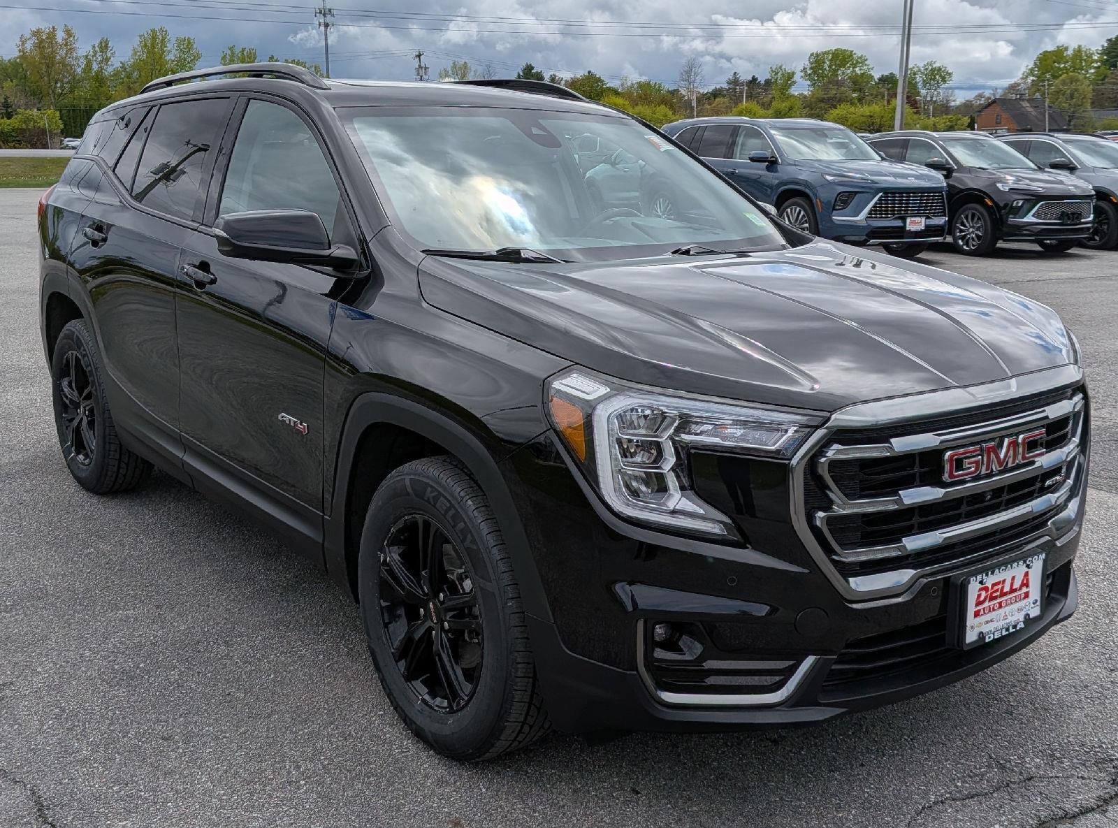 Used 2023 GMC Terrain AT4 w/ Infotainment Package II AWD/4WD image 5