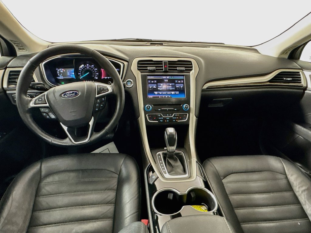 Used 2016 Ford Fusion SE w/ Equipment Group 202A AWD/4WD image 26
