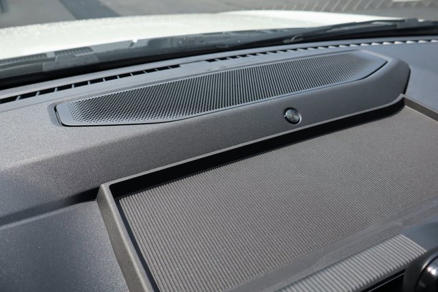 New 2025 Ford F150 Lightning Platinum image 33