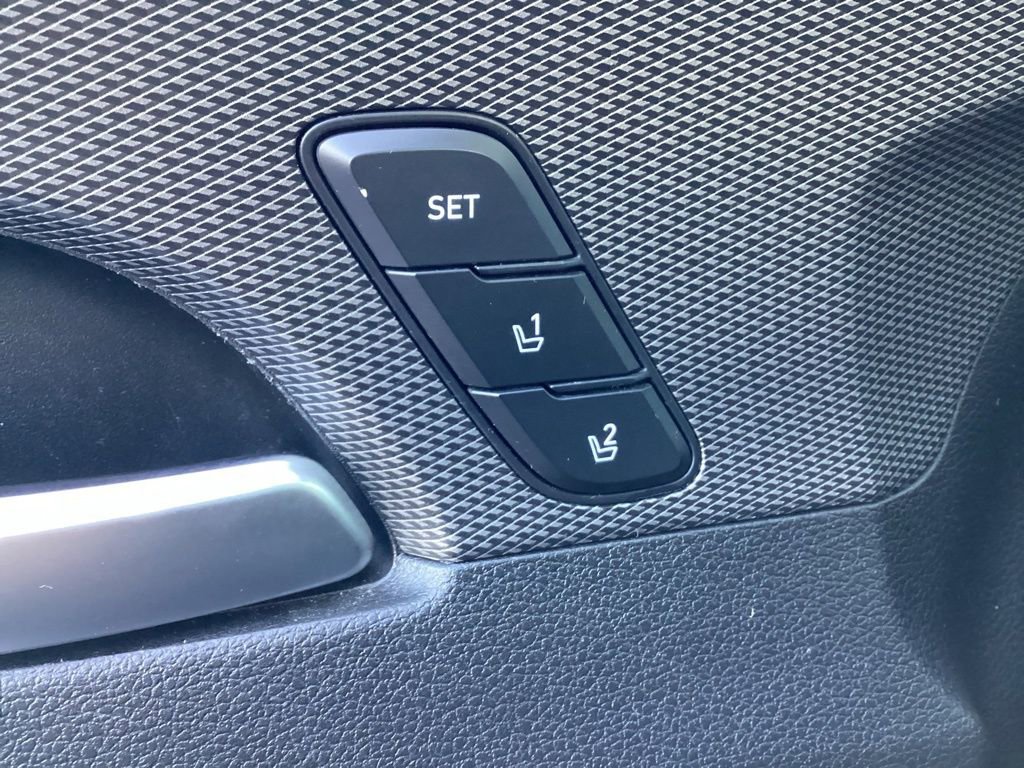 Used 2019 Hyundai Santa Fe AWD image 31