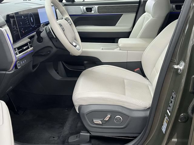 Certified 2025 Hyundai Santa Fe Limited FWD image 13