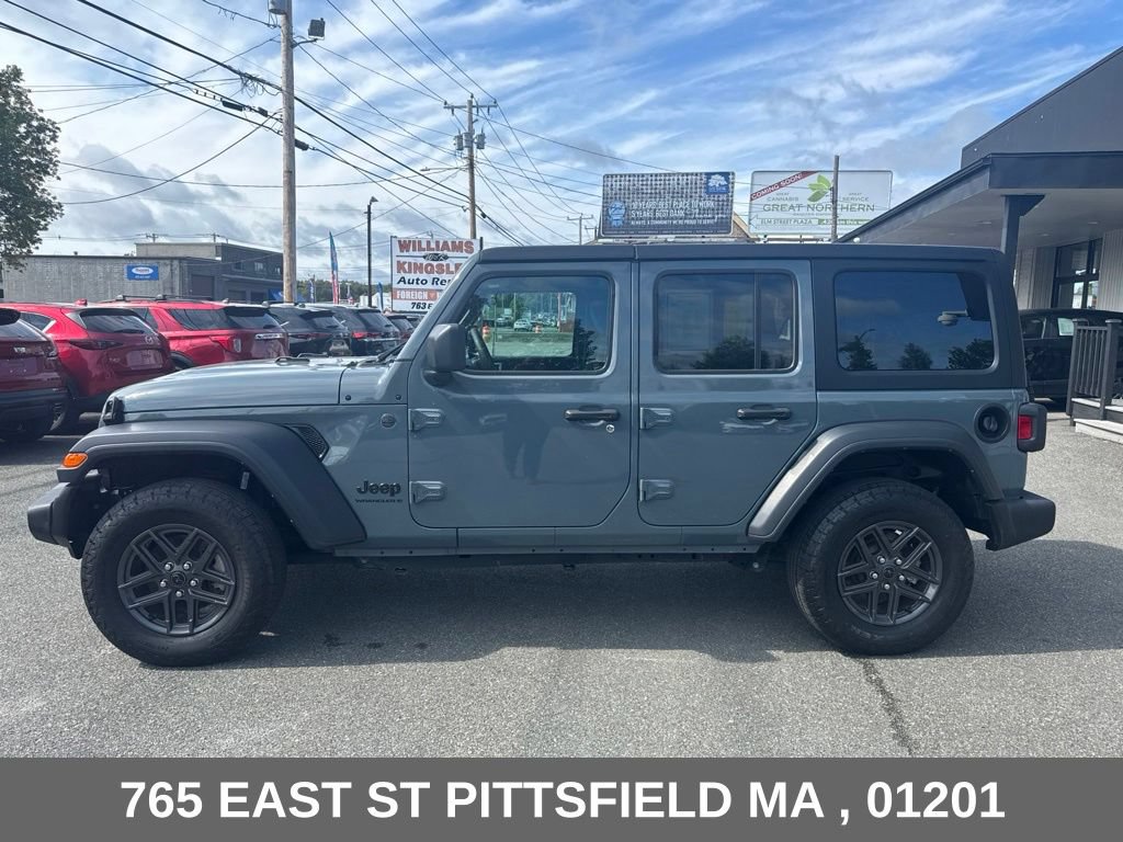 Used 2024 Jeep Wrangler Unlimited Sport AWD/4WD image 4