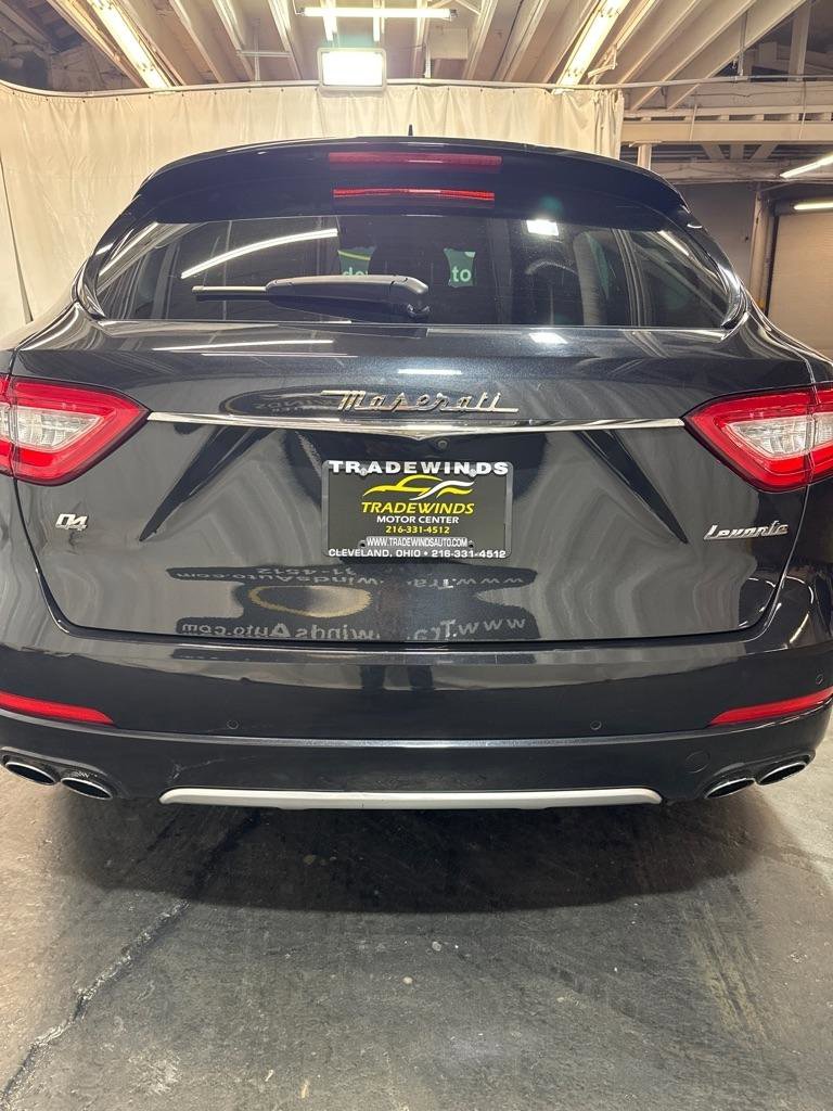 Used 2018 Maserati Levante GranLusso image 5
